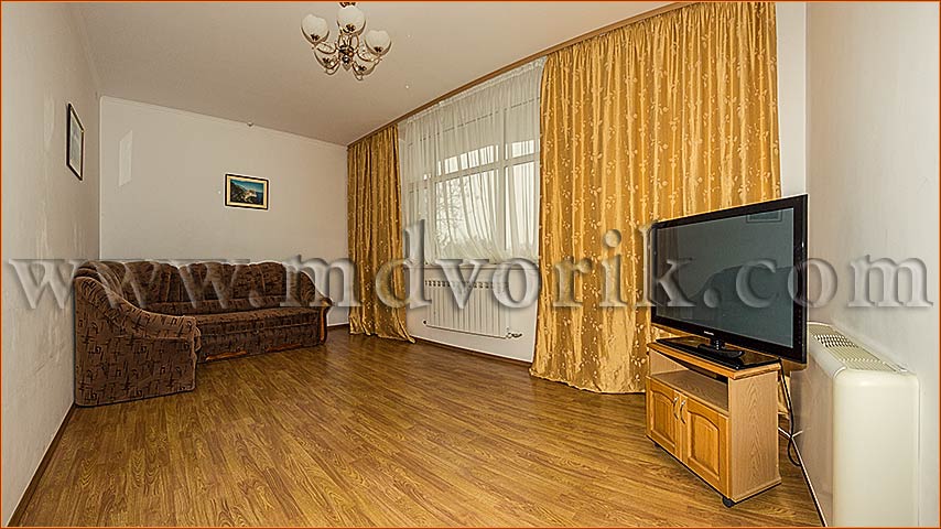 гостиная в 3-х комнатных апартаментах в отеле Московский дворик в Евпатории